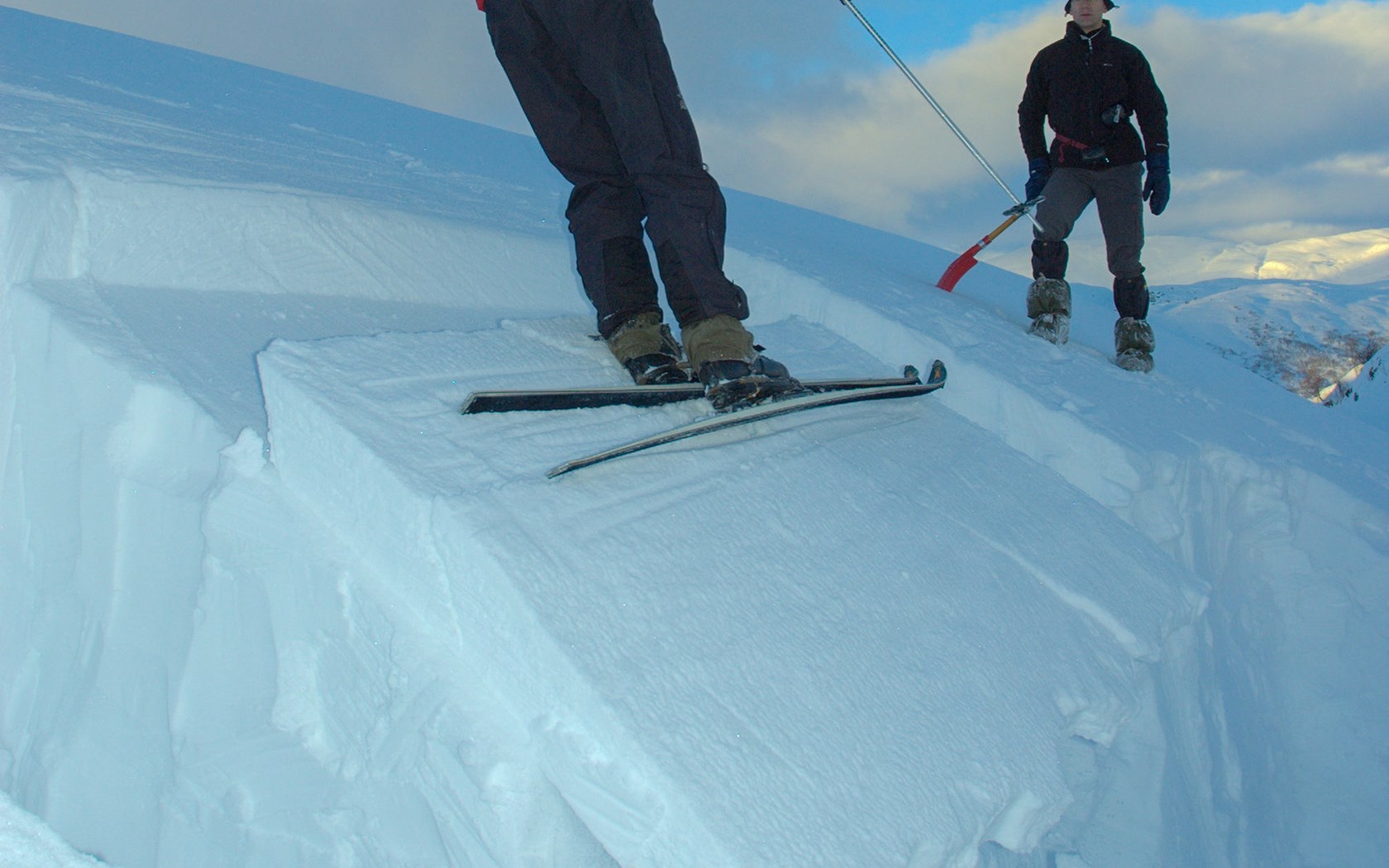 Skiløpar gjer Rutsjblokktest.